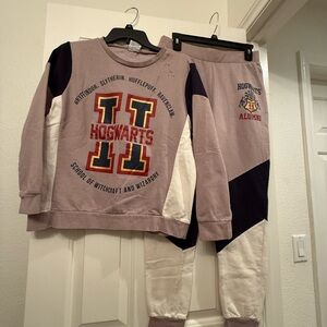 Hogwarts Alumni Sweatshirt and Joggers Set Womens M